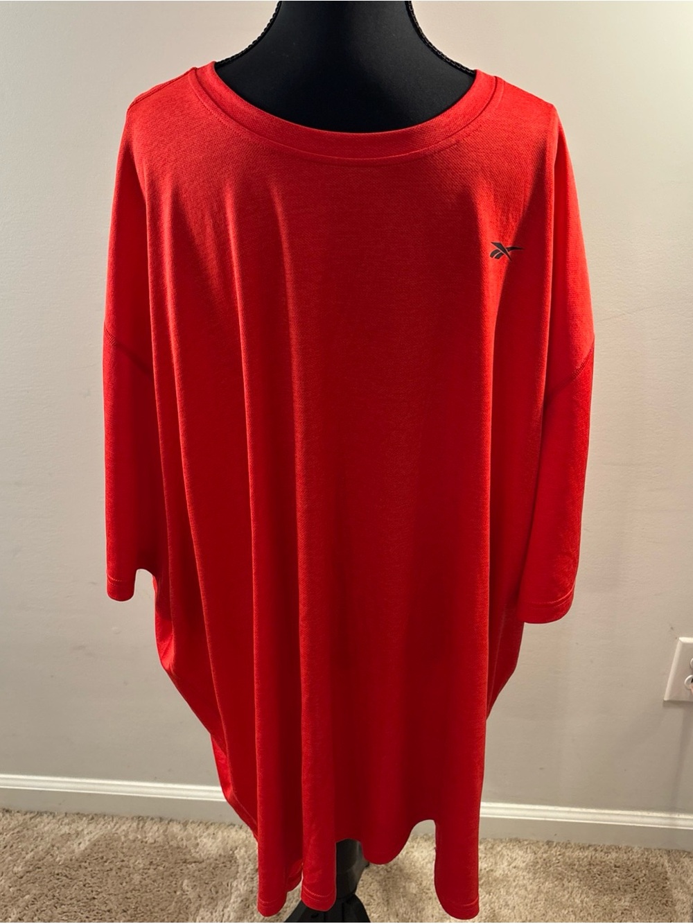 Reebok  Men’s 6XL Bright Red Relaxed-Fit Tee. 646